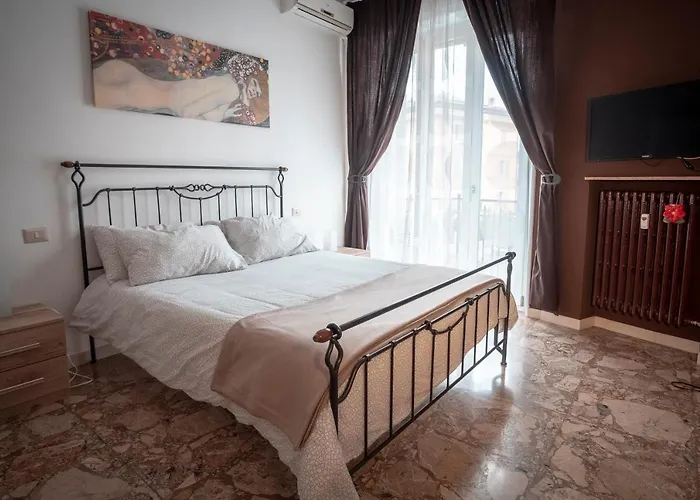 Civico 8 - Bed & Breakfast Parma